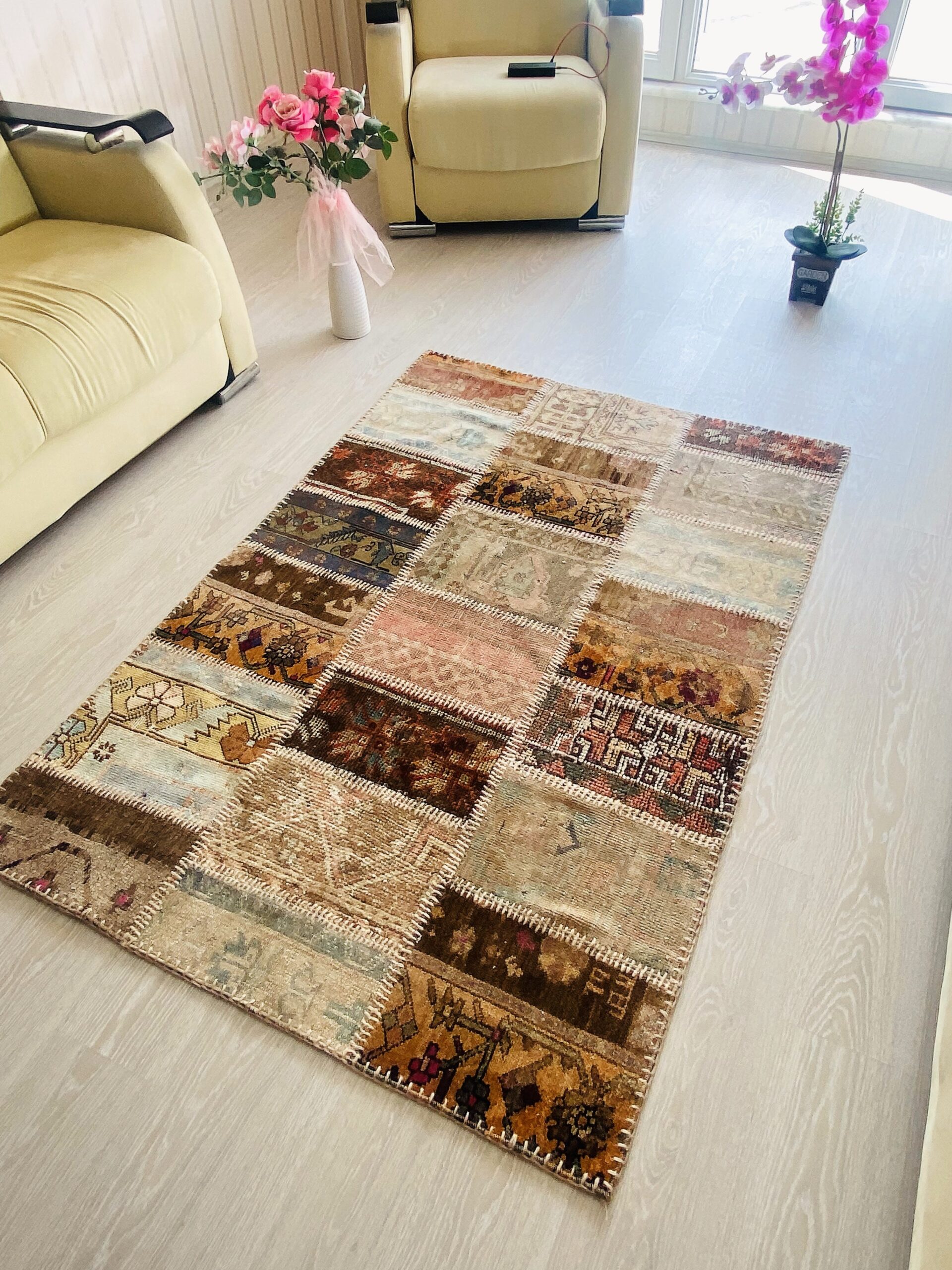 Housewarming Gifts, affordable gifts, affordable decor, affordable item, elegant rugs, patchwork rugs, elegant rug